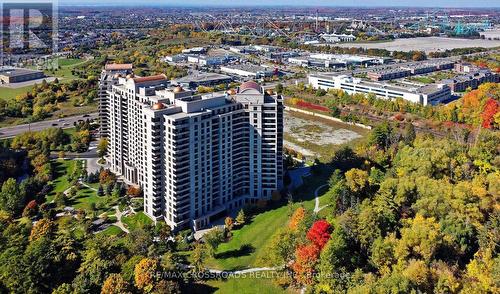 302 - 9245 Jane Street, Vaughan, ON - Outdoor With View