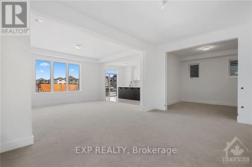 202 Douglas Hardie Street, Leeds And Grenville, ON - Indoor Photo Showing Other Room