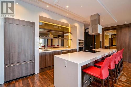 1035 Bank Street Unit#802, Ottawa, ON - Indoor Photo Showing Kitchen