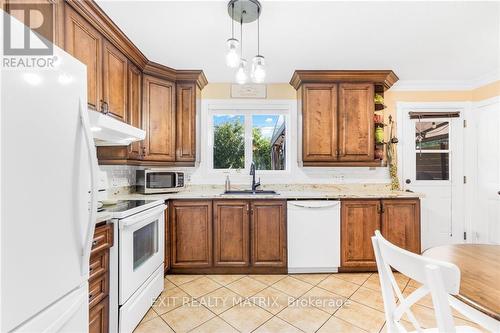 627 Spence Avenue, Hawkesbury, ON - Indoor Photo Showing Kitchen