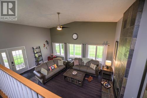 9265 Hartman Road, Prince George, BC - Indoor Photo Showing Living Room