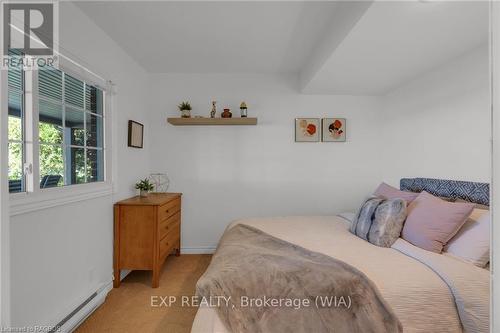 850 Pike Bay Road, Northern Bruce Peninsula, ON - Indoor Photo Showing Bedroom