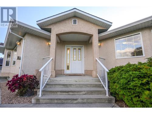 5985 Hespeler Road, Summerland, BC - Outdoor