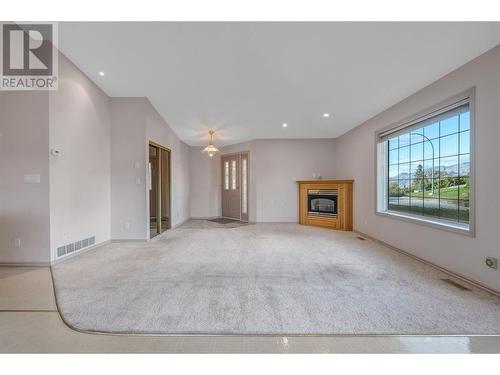 5985 Hespeler Road, Summerland, BC - Indoor With Fireplace