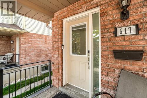 617 Curzon Avenue, Mississauga, ON 