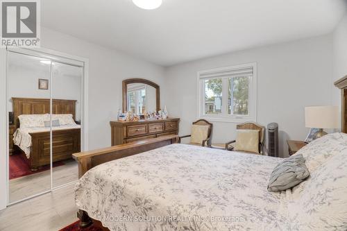 605 Curzon Avenue, Mississauga, ON - Indoor Photo Showing Bedroom