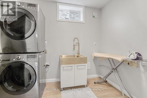 605 Curzon Avenue, Mississauga, ON - Indoor Photo Showing Laundry Room