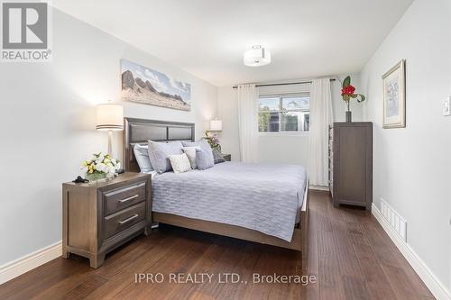 28 Irwin Crescent, Halton Hills, ON - Indoor Photo Showing Bedroom