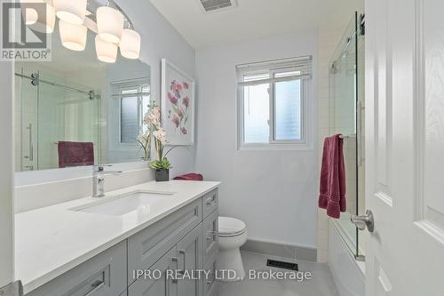 28 Irwin Crescent, Halton Hills, ON - Indoor Photo Showing Bathroom