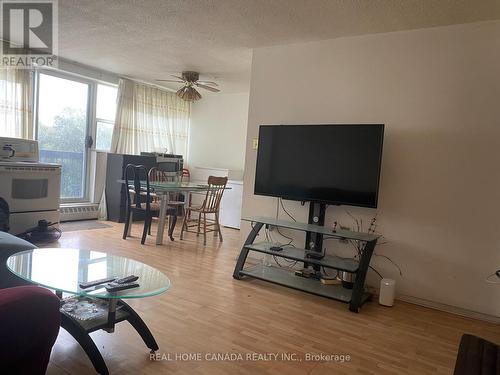 57 - 1624 Bloor Street, Mississauga, ON - Indoor Photo Showing Living Room