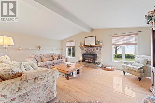 345 Island Crescent, Lakeshore, ON - Indoor Photo Showing Living Room With Fireplace