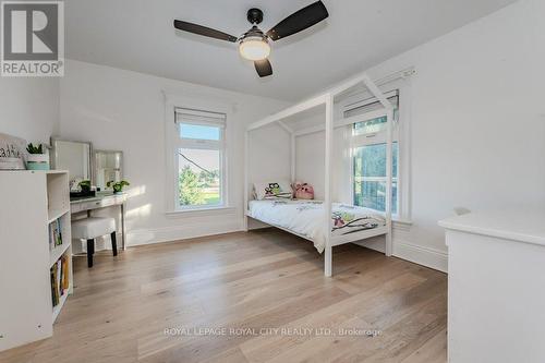 5161 Jones Baseline Road, Guelph/Eramosa, ON - Indoor Photo Showing Bedroom