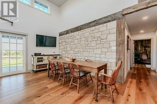 5161 Jones Baseline Road, Guelph/Eramosa, ON - Indoor Photo Showing Dining Room