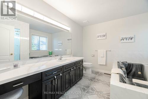 41 Jadestone Court, Kitchener, ON - Indoor Photo Showing Bathroom