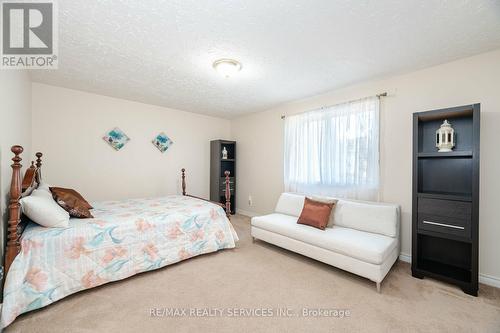 41 Jadestone Court, Kitchener, ON - Indoor Photo Showing Bedroom