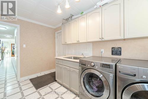 41 Jadestone Court, Kitchener, ON - Indoor Photo Showing Laundry Room