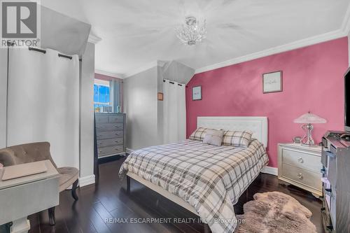 42 Ross Street, Haldimand, ON - Indoor Photo Showing Bedroom