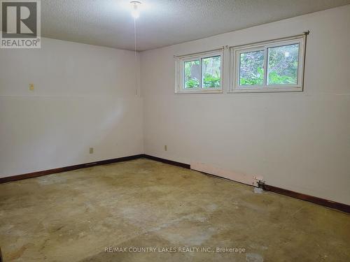 61 Seventh Street, Brock, ON - Indoor Photo Showing Other Room