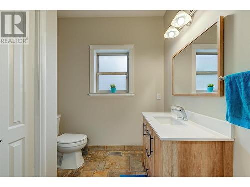 550 Glenmeadows Road Unit# 115, Kelowna, BC - Indoor Photo Showing Bathroom