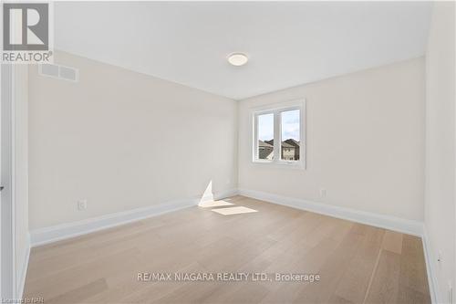 Lot 24 - 6140 Curlin Crescent, Niagara Falls, ON - Indoor Photo Showing Other Room