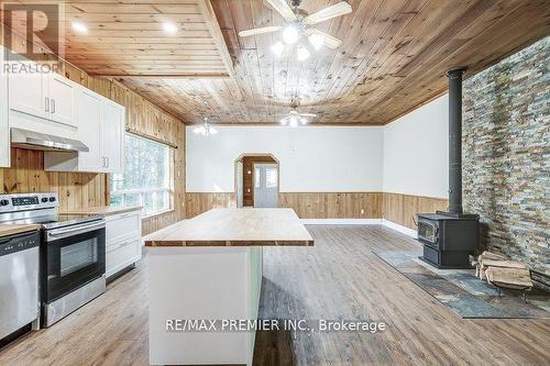 1153 Riding Ranch Road, South River, ON - Indoor Photo Showing Kitchen