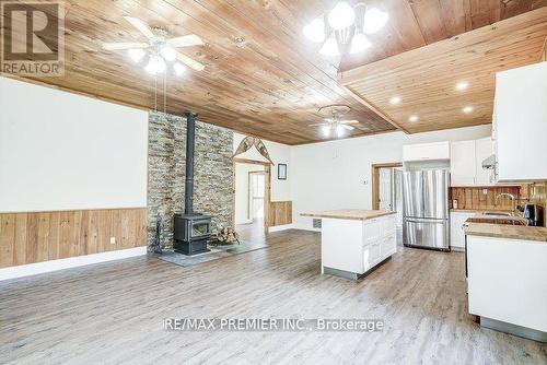 1153 Riding Ranch Road, South River, ON - Indoor Photo Showing Kitchen