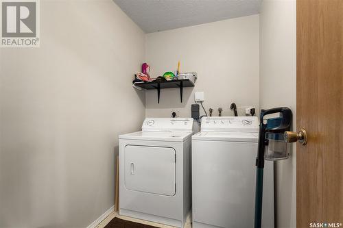 15A & 15B Erixon Place, Clavet, SK - Indoor Photo Showing Laundry Room