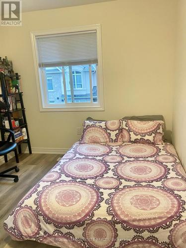 40 - 40 Zinfandel Drive, Hamilton, ON - Indoor Photo Showing Bedroom