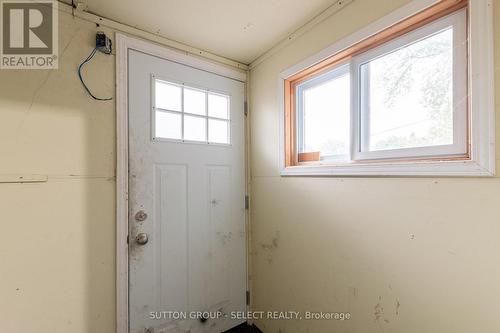 295-297 Metcalfe Street E, Strathroy-Caradoc (Nw), ON - Indoor Photo Showing Other Room