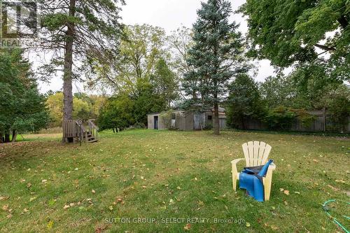 295-297 Metcalfe Street E, Strathroy-Caradoc (Nw), ON - Outdoor With Backyard