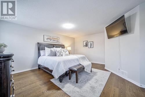 679 Ormond Drive, Oshawa, ON - Indoor Photo Showing Bedroom