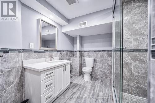 679 Ormond Drive, Oshawa, ON - Indoor Photo Showing Bathroom