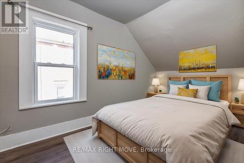 218 West Street N, Orillia, ON - Indoor Photo Showing Bedroom