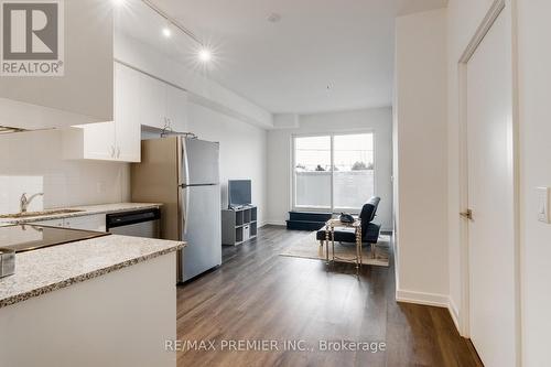 208 - 430 Essa Road, Barrie, ON - Indoor Photo Showing Kitchen