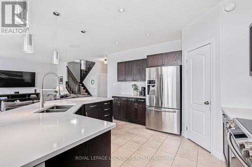 53 Chamberlain Crescent, Collingwood, ON - Indoor Photo Showing Kitchen With Double Sink With Upgraded Kitchen