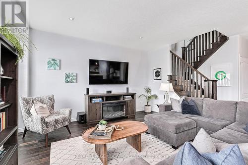 53 Chamberlain Crescent, Collingwood, ON - Indoor Photo Showing Living Room