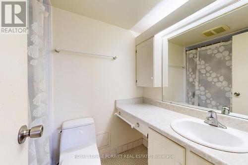 510 - 1535 Lakeshore Road E, Mississauga, ON - Indoor Photo Showing Bathroom