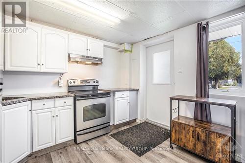 1229 Dwyer Hill Road, Ottawa, ON - Indoor Photo Showing Kitchen