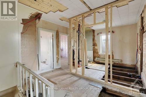 211 St-Philippe Street, Alfred And Plantagenet, ON - Indoor Photo Showing Other Room