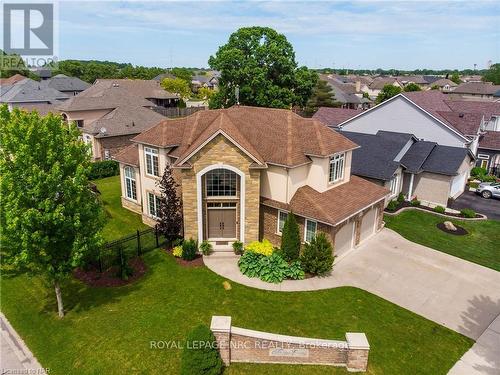 8871 Mcgarry Drive, Niagara Falls, ON - Outdoor With Facade