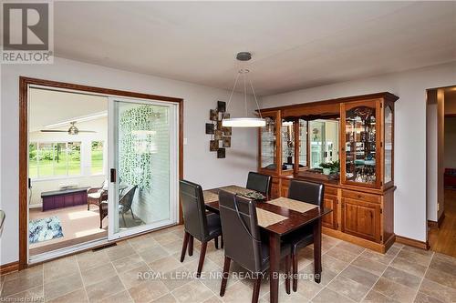 27 Walts Street, Welland, ON - Indoor Photo Showing Dining Room