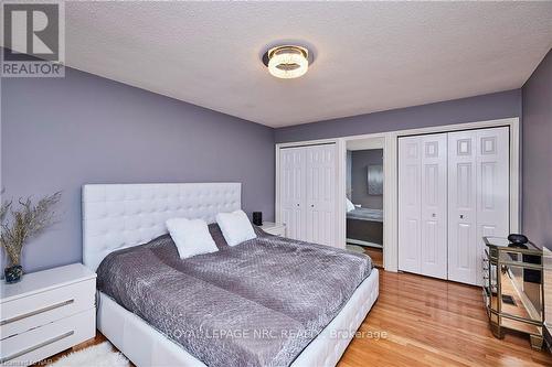 27 Walts Street, Welland, ON - Indoor Photo Showing Bedroom