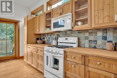 66 Auburn Street, Peterborough (Ashburnham), ON - Indoor Photo Showing Kitchen