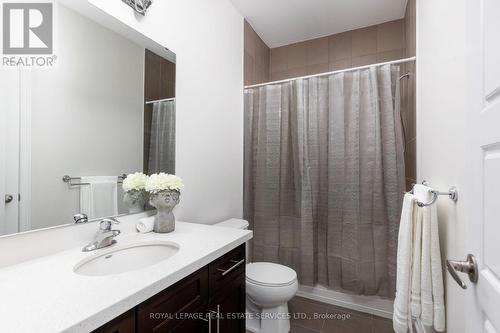 14 - 4165 Upper Middle Road, Burlington, ON - Indoor Photo Showing Bathroom