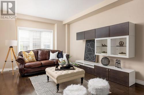 14 - 4165 Upper Middle Road, Burlington, ON - Indoor Photo Showing Living Room