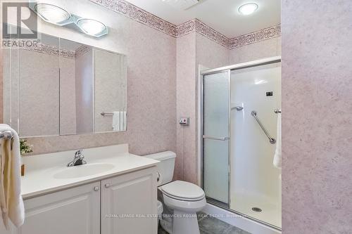 2514 - 100 Burloak Drive, Burlington, ON - Indoor Photo Showing Bathroom