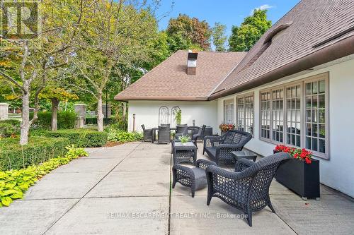 2514 - 100 Burloak Drive, Burlington, ON - Outdoor With Exterior