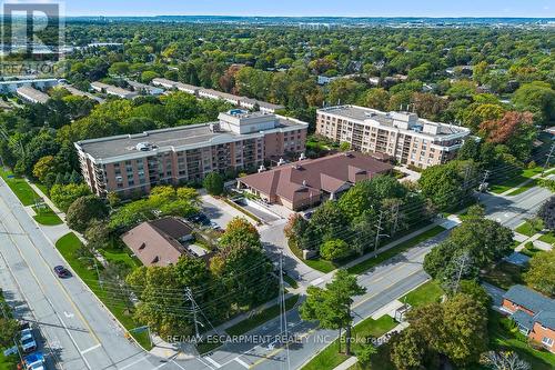 2514 - 100 Burloak Drive, Burlington, ON - Outdoor With View