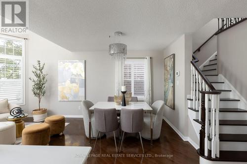 2410 Edgerose Lane, Oakville, ON - Indoor Photo Showing Dining Room