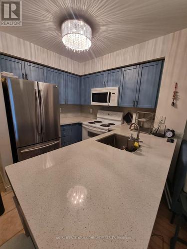 706 - 28 Harrison Garden Boulevard, Toronto, ON - Indoor Photo Showing Kitchen